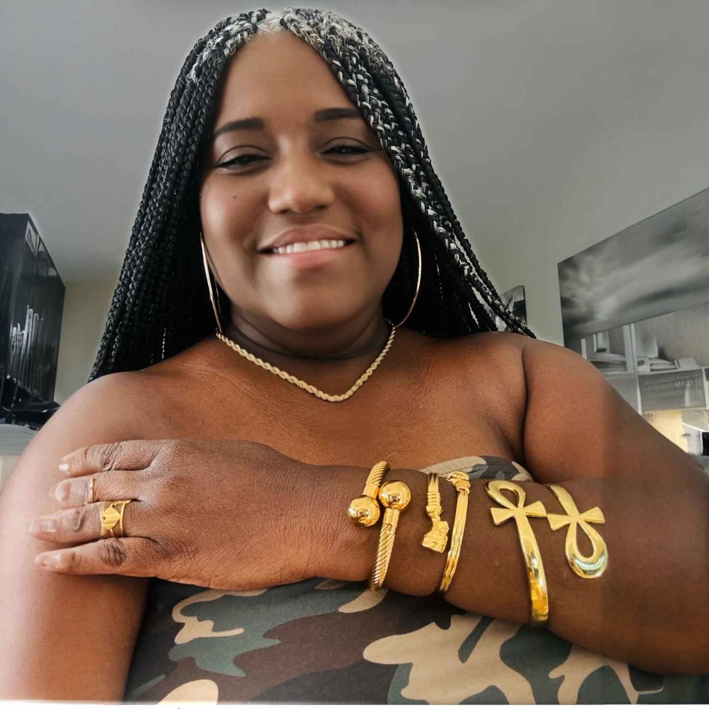 18K Gold Plated Stainless Steel Nefertiti & Ankh Cross Bracelet Stack: Eternal Life & Ancient Wisdom