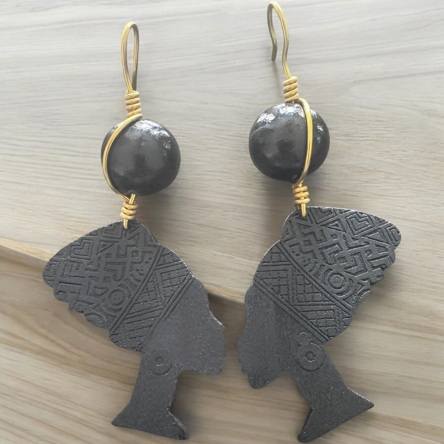 Ethnic Black Nefertiti Wood Earring With a Handmade Twist