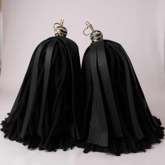 Black Tassel Yarn Earrings Earrings