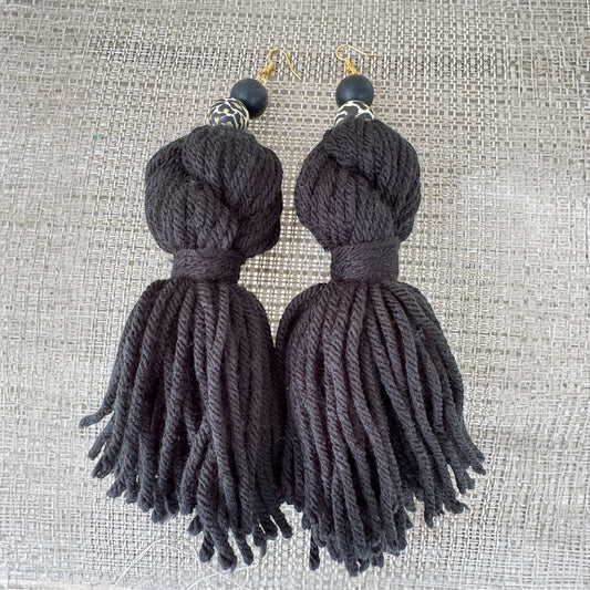 Black Twist Handmade TasselYarn Earn Earrings